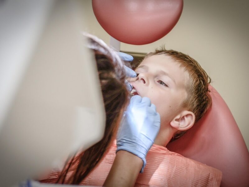 progressing root resorption